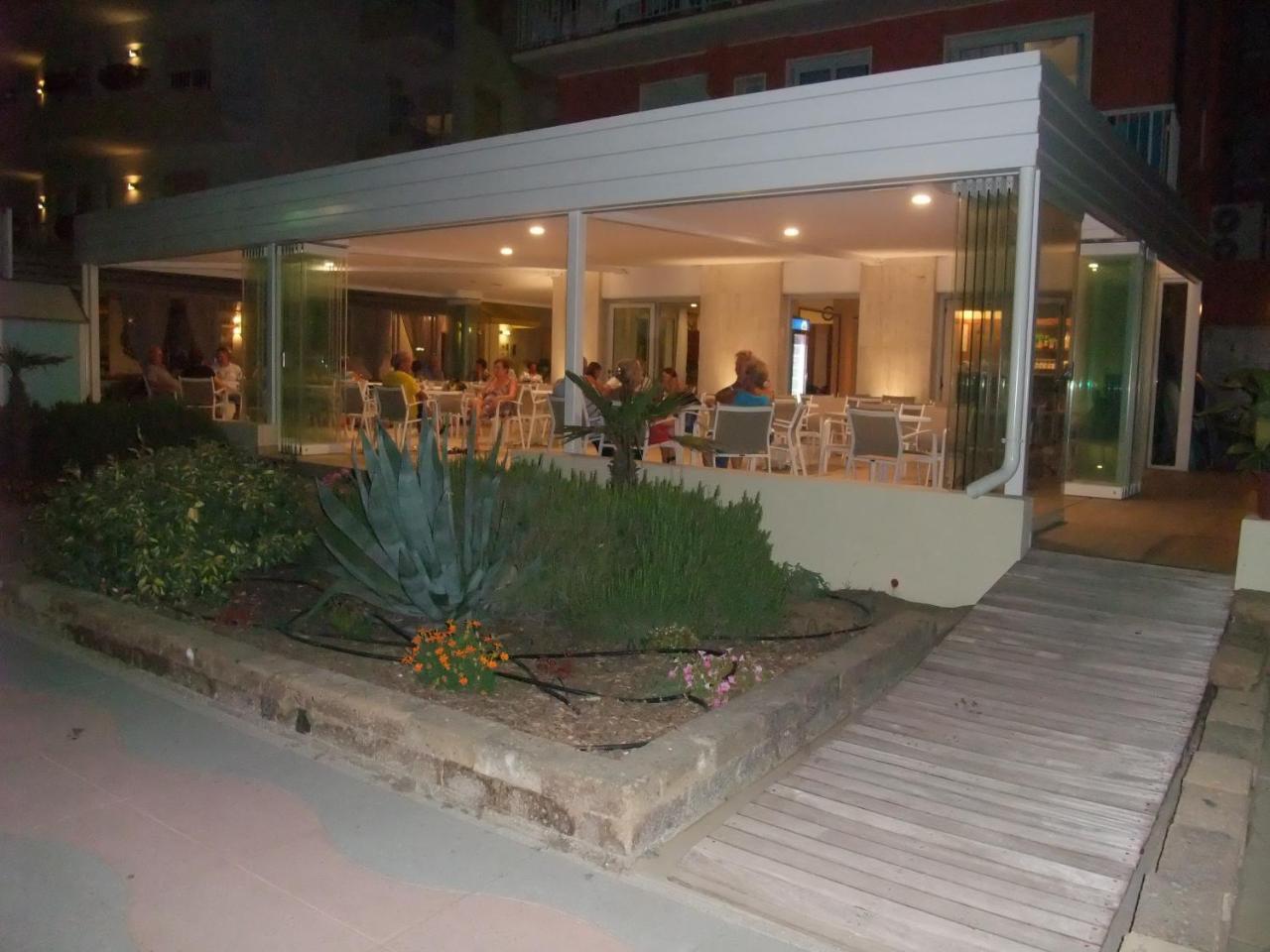 Hotel Ornella Lido di Jesolo Exterior foto